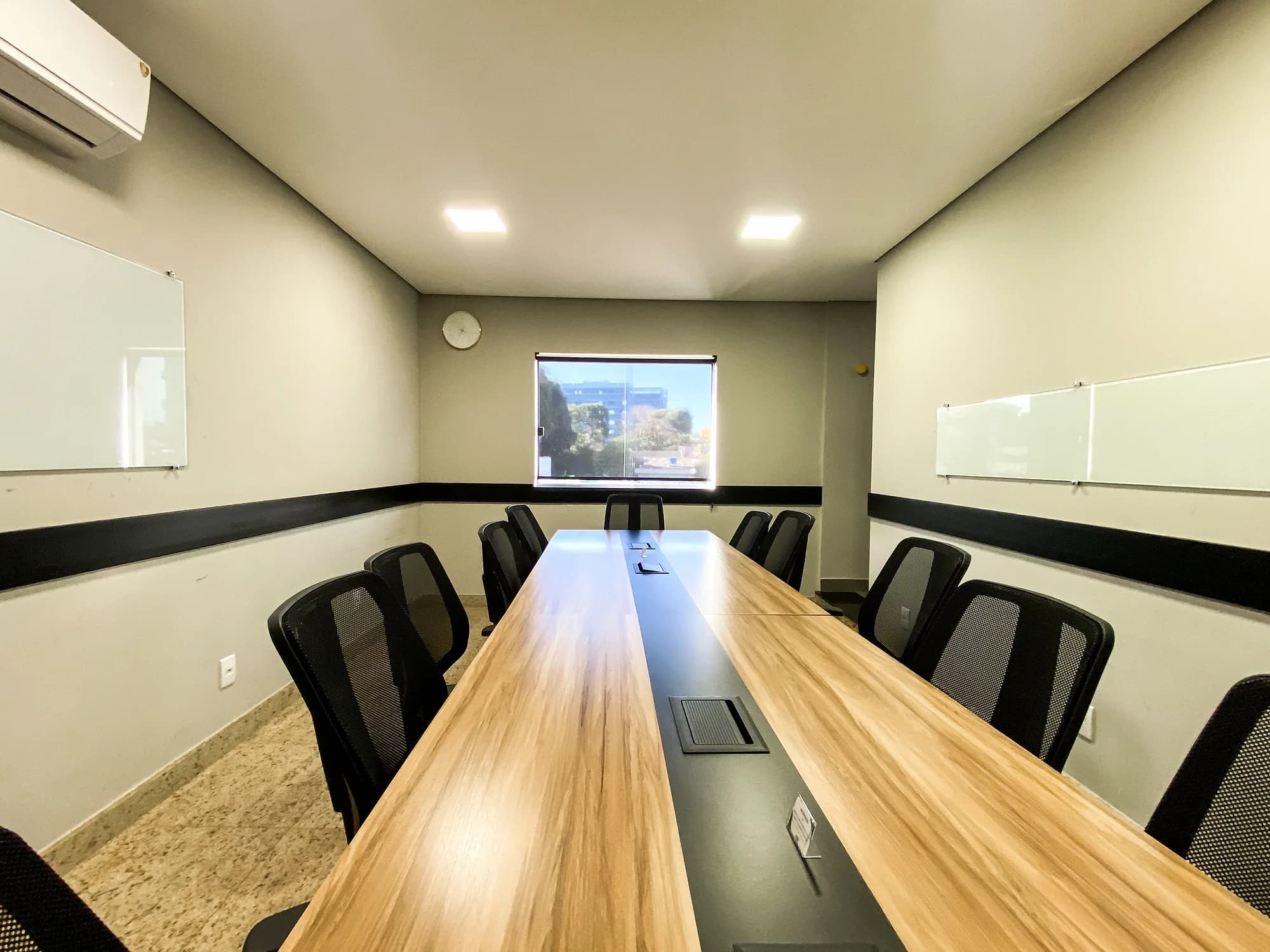 Sala de reunião, Mr. Job Hub